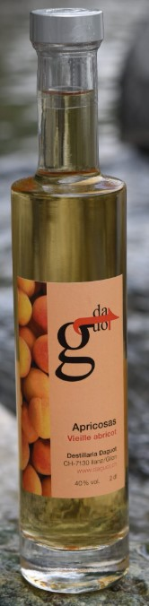 Vieille Abricot, apricosas 40° Destillaria Daguot